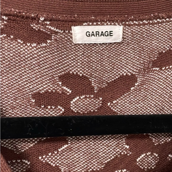Garage Brown Flower Short Sleeve Top Size Small - Picture 2 of 4